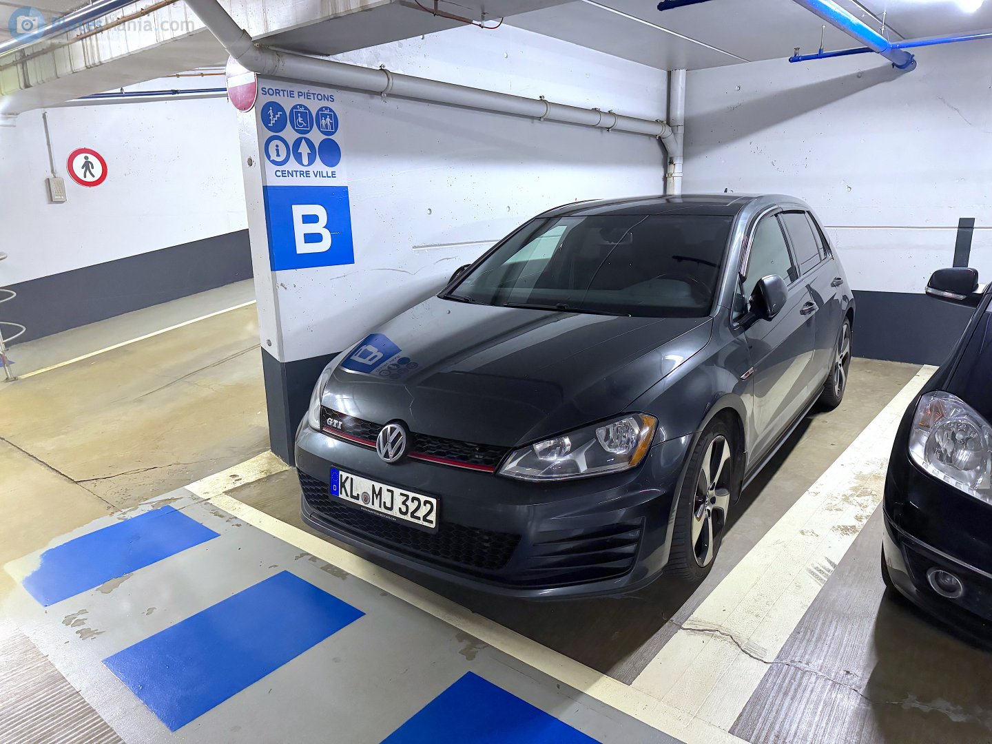 KL MJ 322, Volkswagen Golf 7th gen 5-door Hatch (5G), 2012–2017