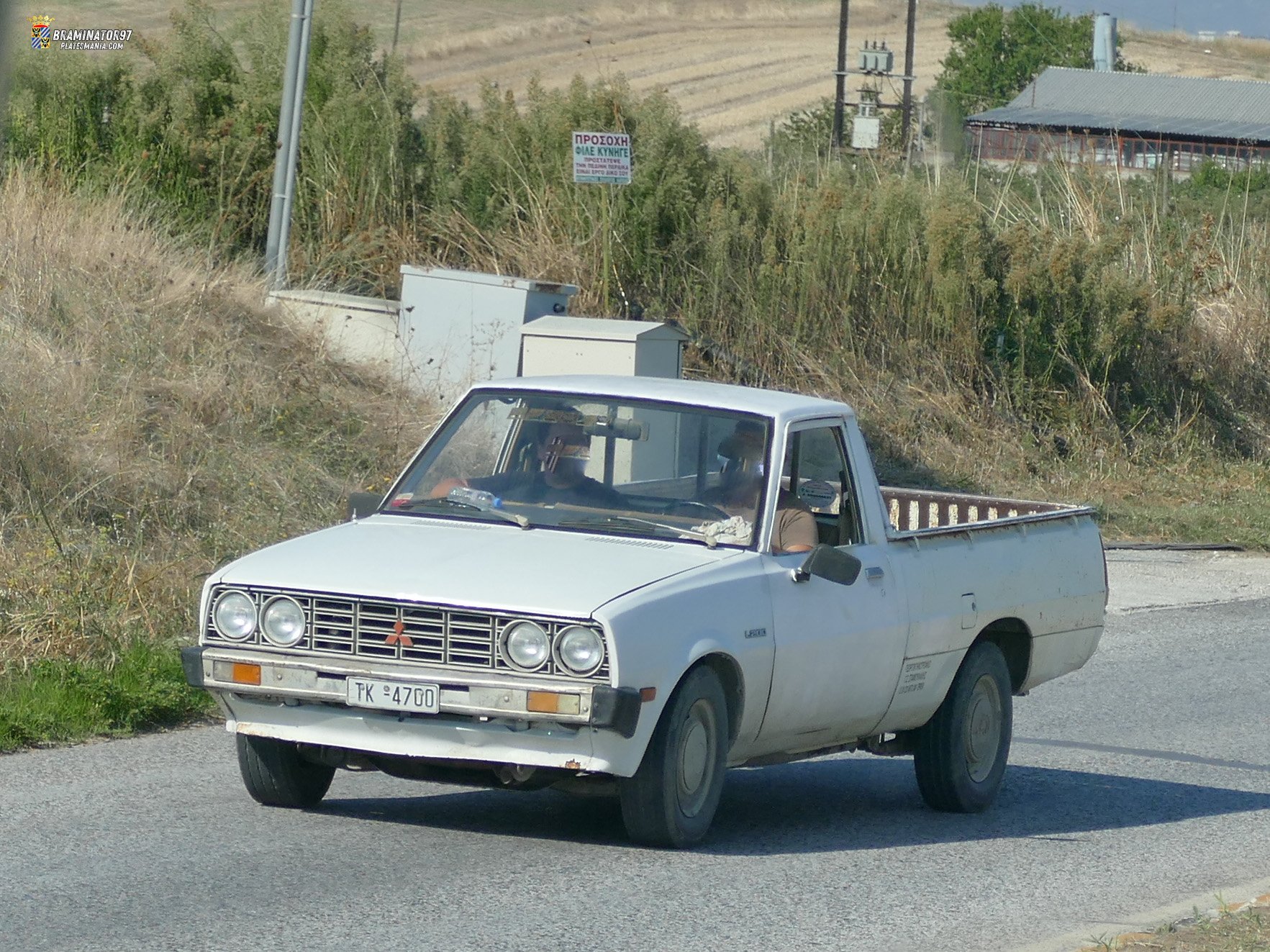 TK-4700, Mitsubishi L200 1st gen (L020), 1978–1986