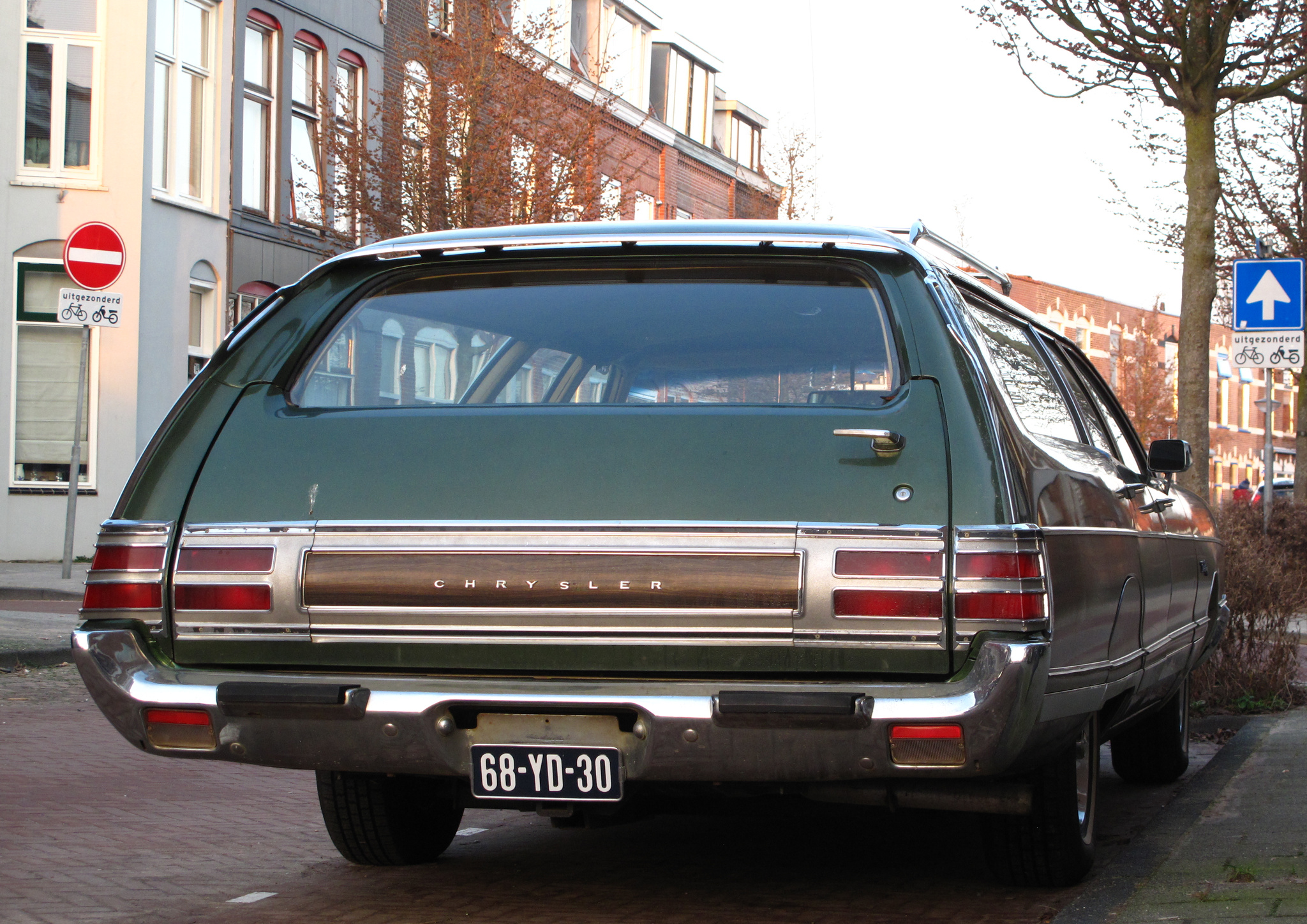 68-YD-30, Chrysler Town&Country 5th gen Wagon, 1968–1973