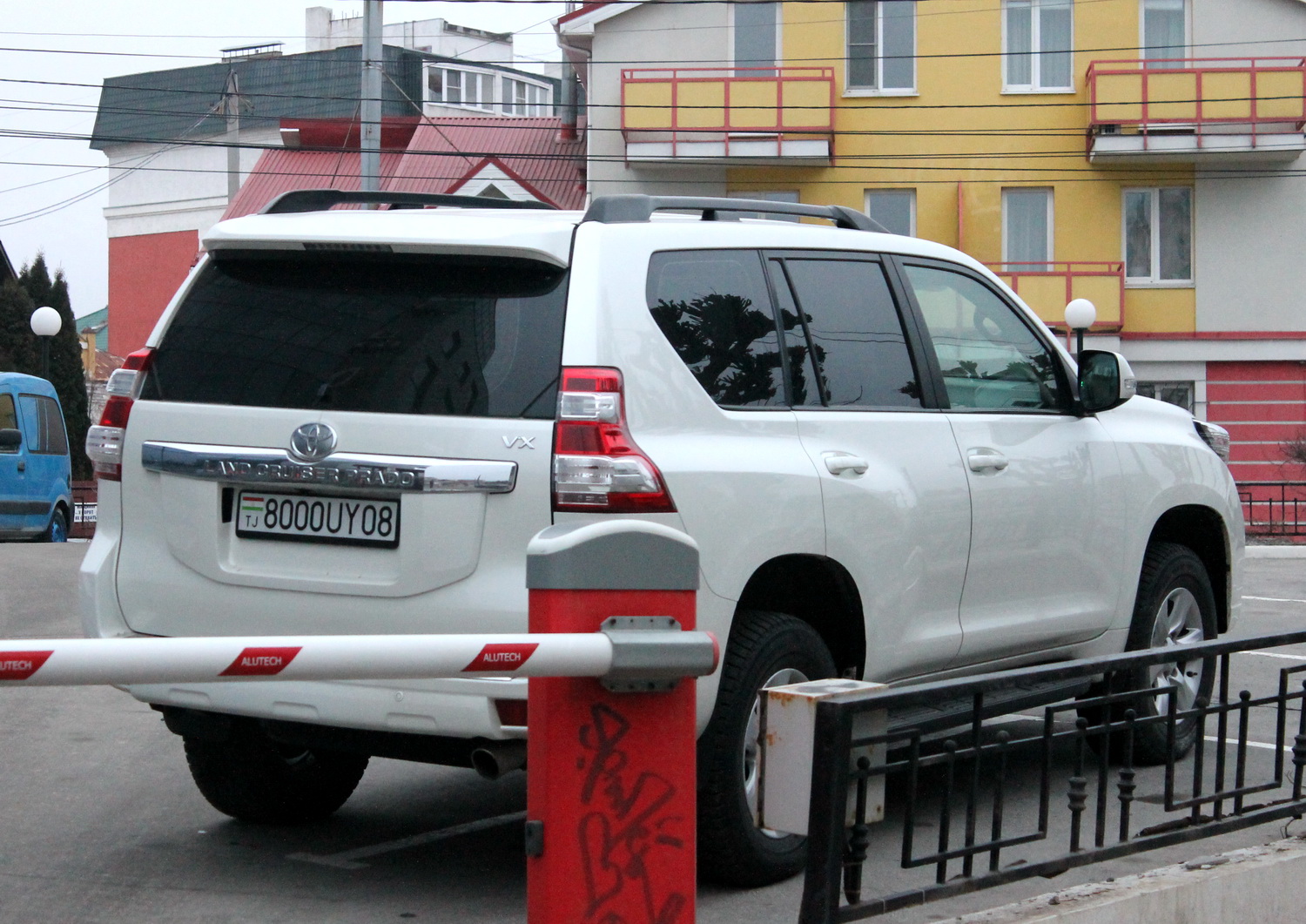 8000UY08, Toyota Land Cruiser Prado 4th gen 5-door SUV (J150), 1st facelift, 2013–2017
