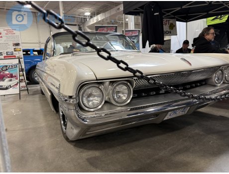 2H2740, Oldsmobile Starfire