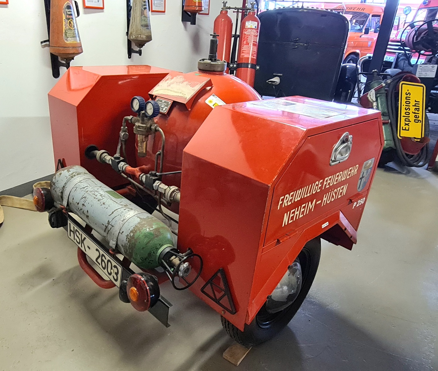 HSK 2603, Official services and consulates 