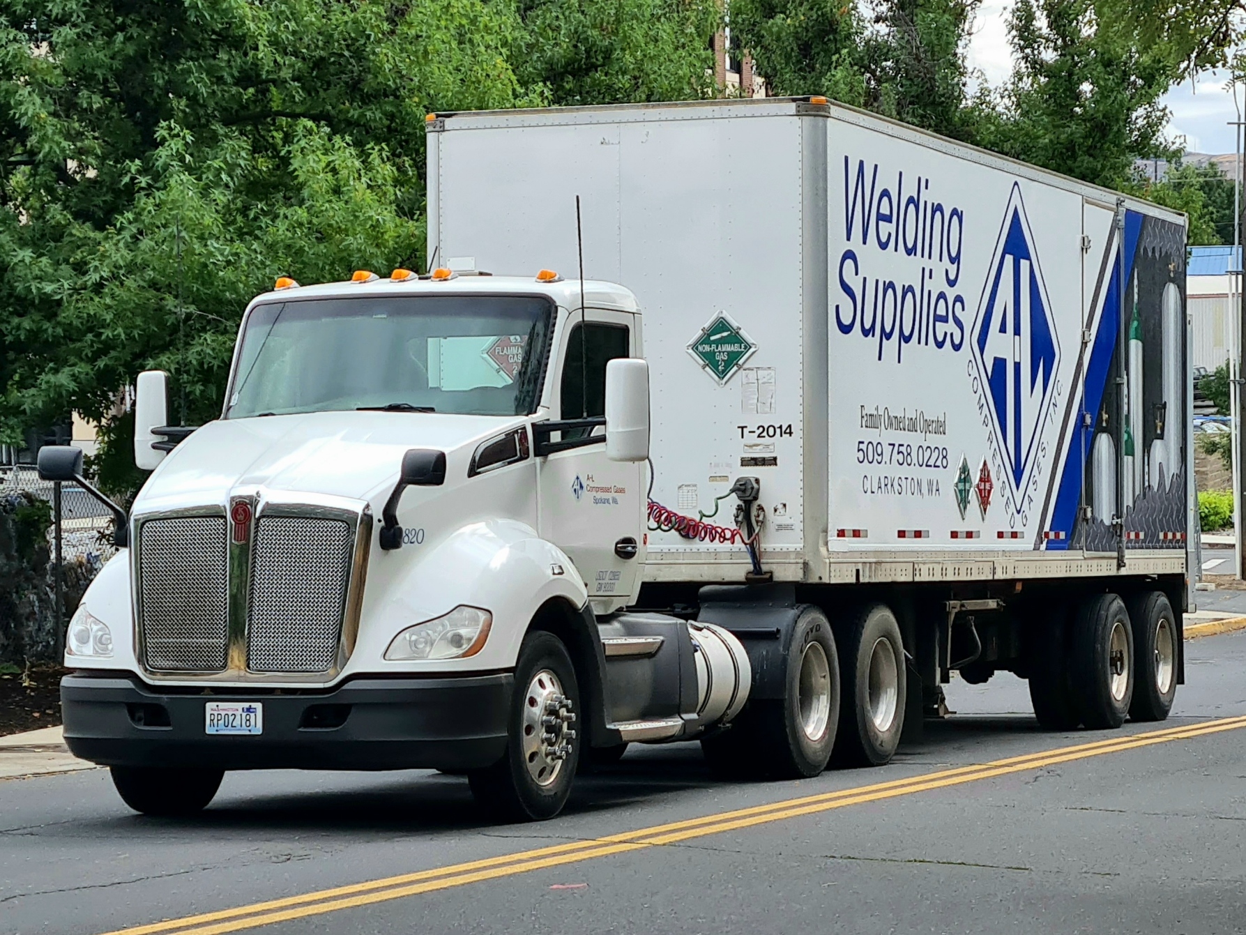 RP02181, Kenworth T680 1st gen, 2013–2022