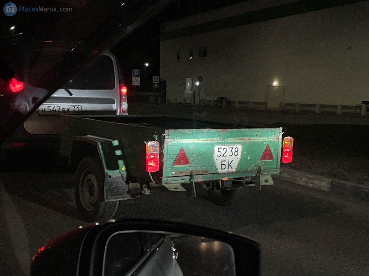 5238 БК, Trailers (1977) 