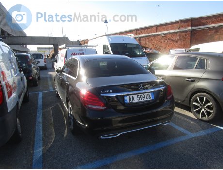 AA 599 UK, Mercedes-Benz C-Klasse