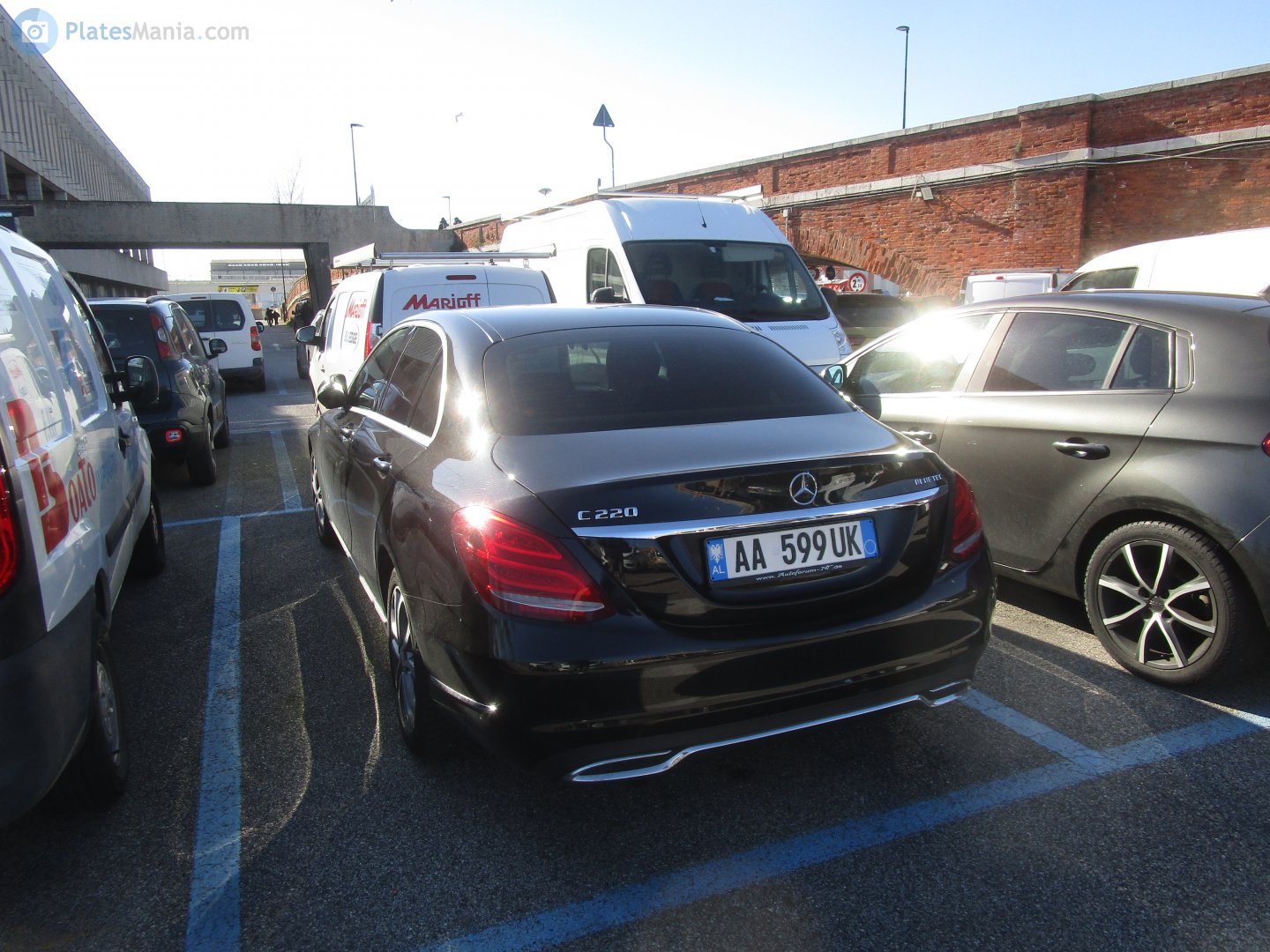 AA 599 UK, Mercedes-Benz C-Klasse 4th gen Sedan (W205), 2014–2021