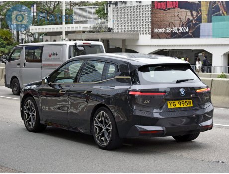 YG 9958, BMW iX