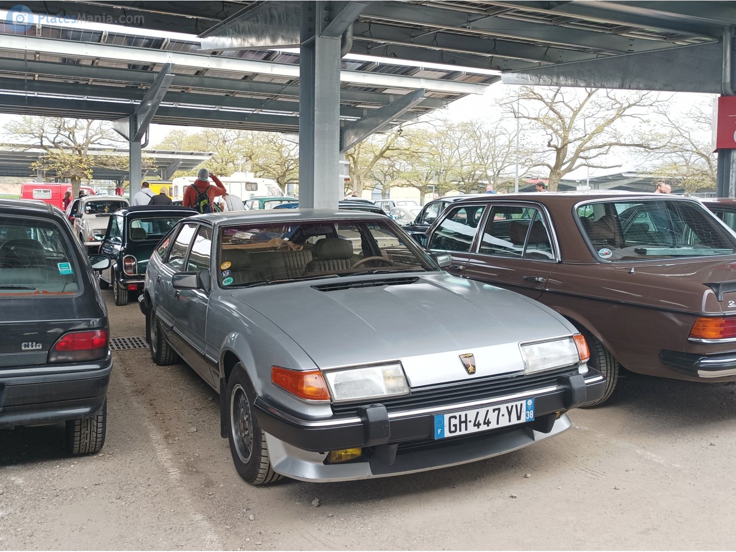 GH-447-YV, Rover SD1 