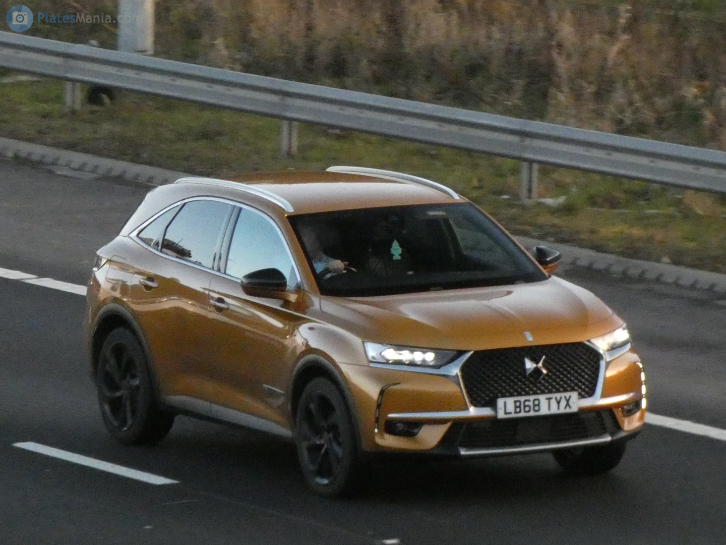 LB68TYX, DS 7 1st gen Crossback (X74), 2017–2022