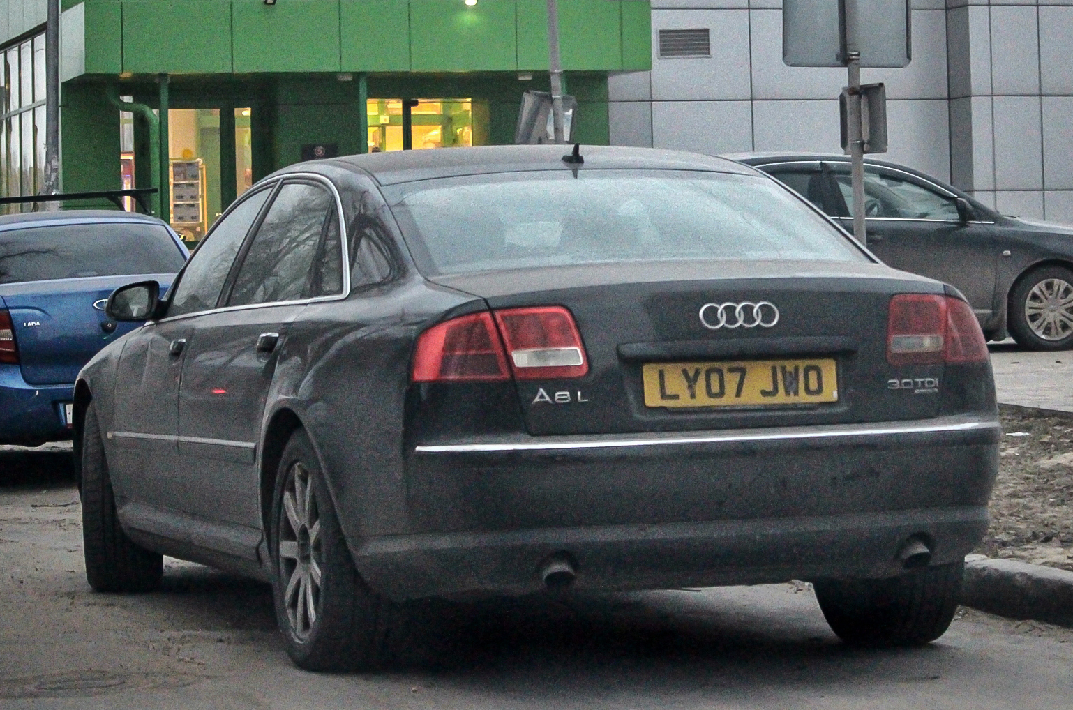 LY07JWO, Audi A8 2nd gen (D3/4E2/4E8), 2002–2010
