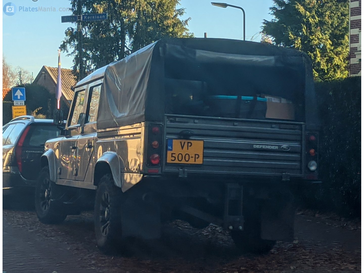 VP-500-P, Land Rover Defender 1st gen 127