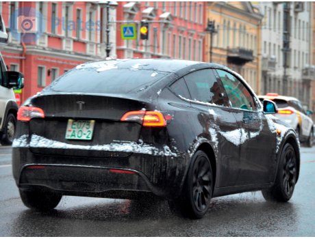 E075 AO-2, Tesla Model Y