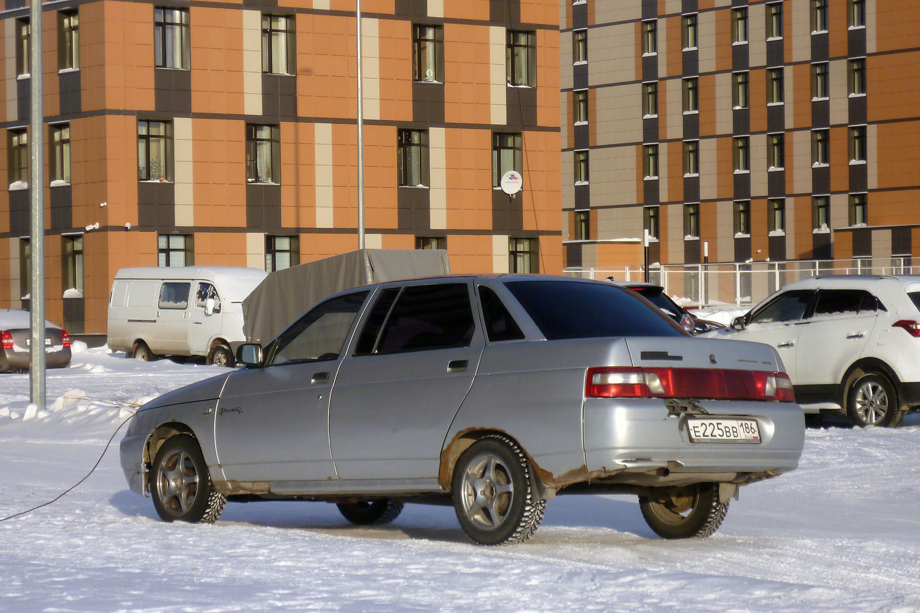 е 225 вв 186, Lada (VAZ) 2110 21108 Premier, 1998–2007