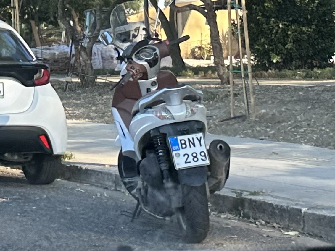 BNY-289, Piaggio Beverly 2nd gen, 2010–2020