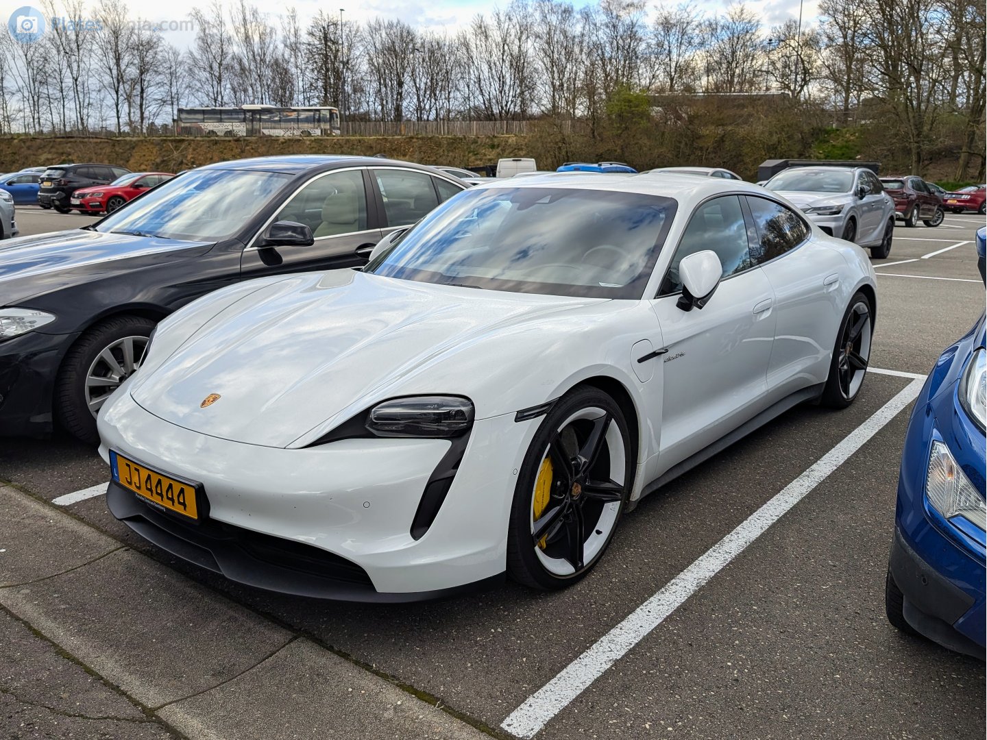 JJ 4444, Porsche Taycan 1st gen Sedan (9J1), 2019–2024