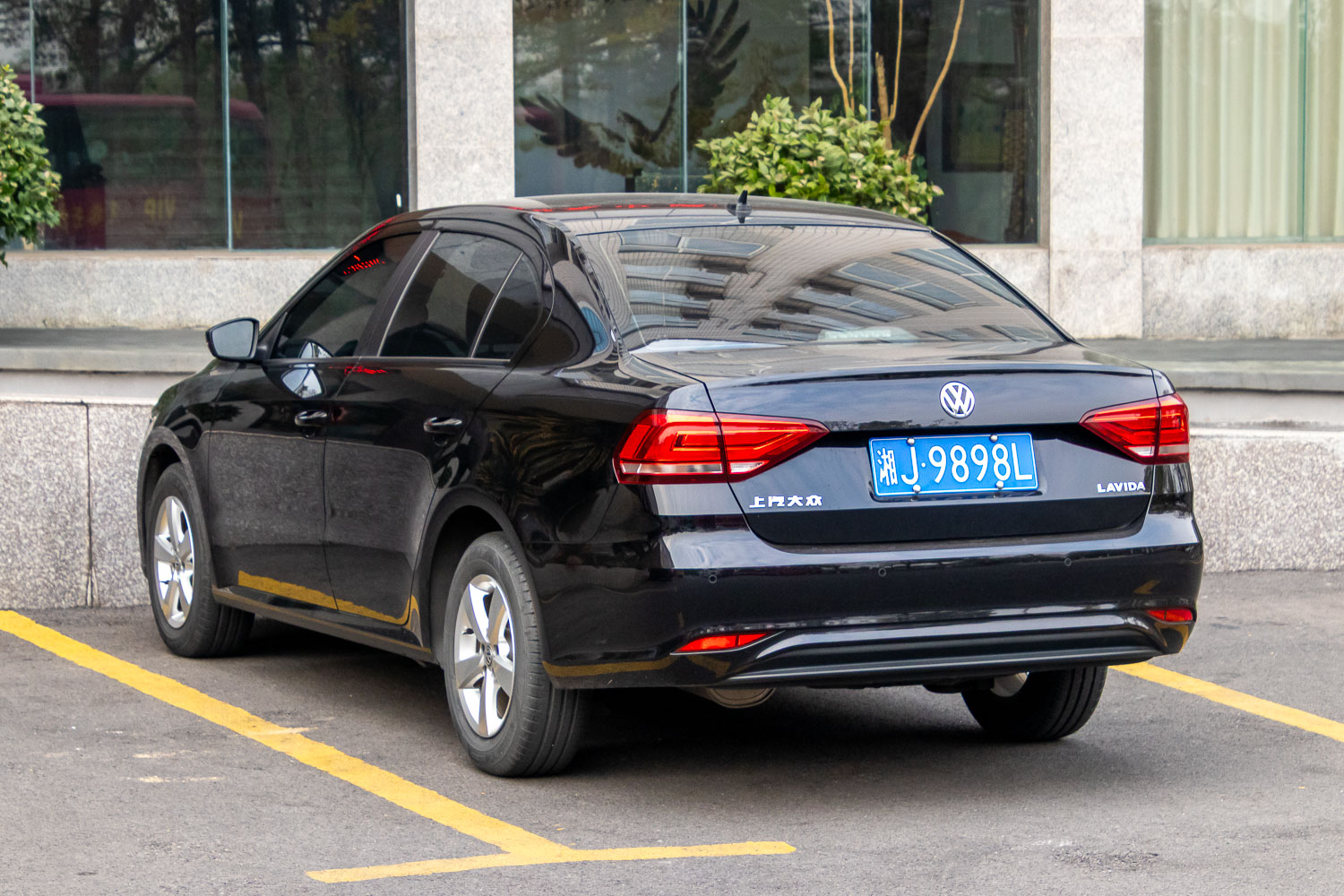 湘J·9898L, Volkswagen Lavida 2nd gen Sedan (184/185), 1st facelift, 2015–2018