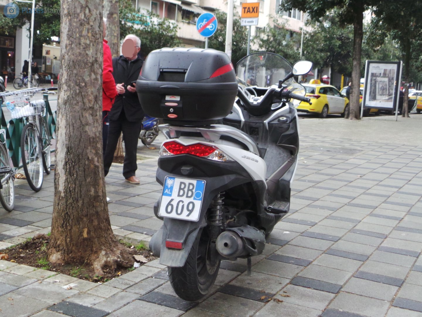 BB 609, Kawasaki J300 