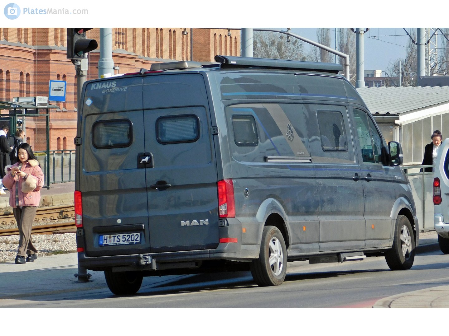 H TS 5202, Knaus BoxDrive 