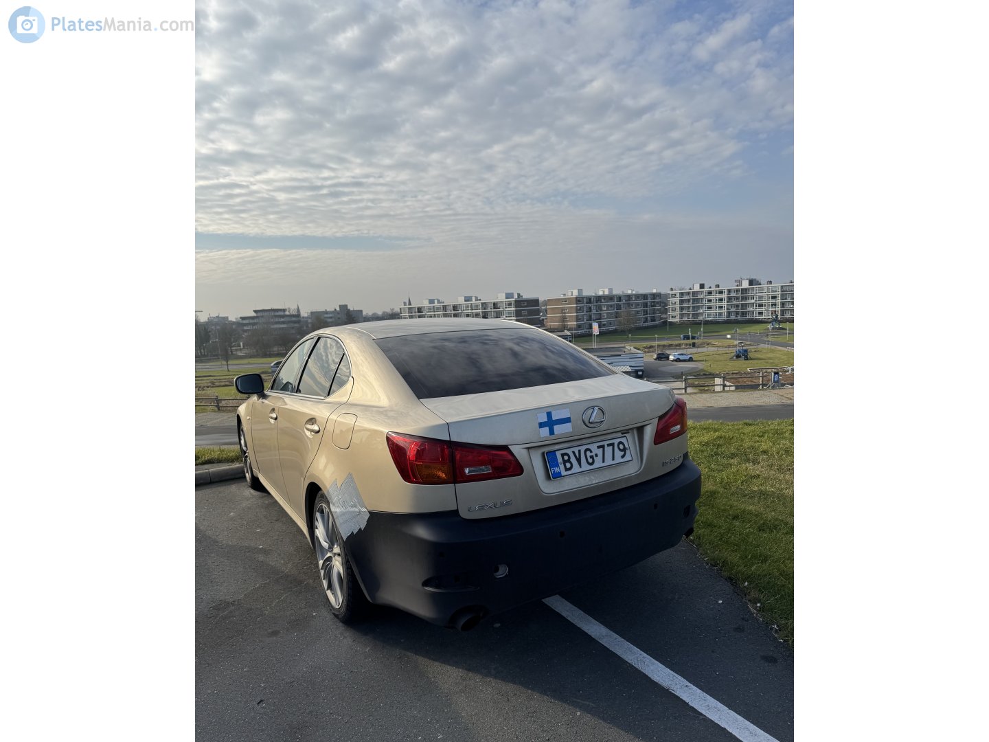 BVG-779, Lexus IS 2nd gen Sedan (XE20), 2005–2013