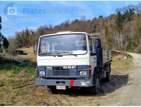 SI 382735, DAF 1300