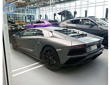 BL LP 7, Lamborghini Aventador
