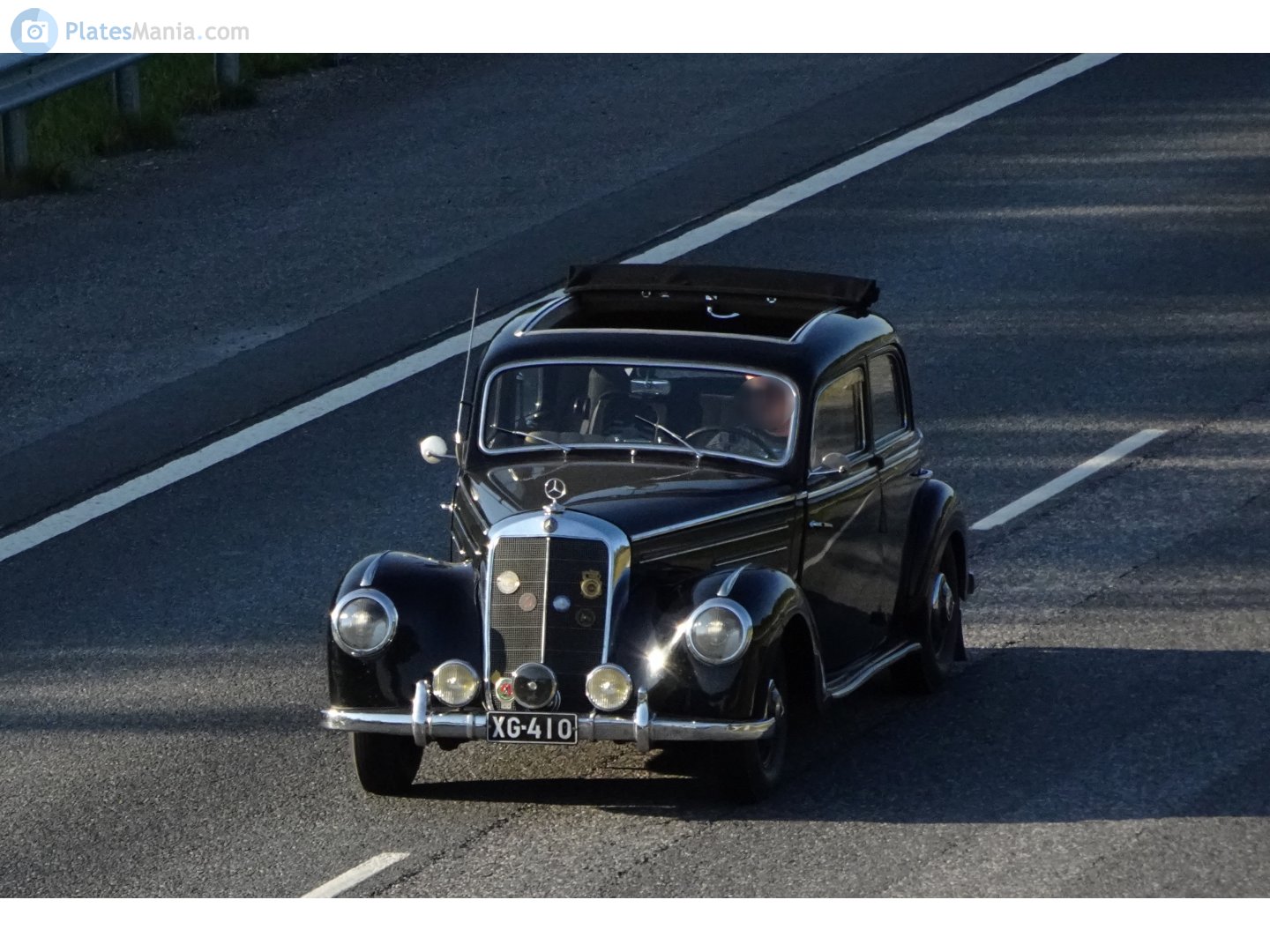 XG-410, Mercedes-Benz 220 