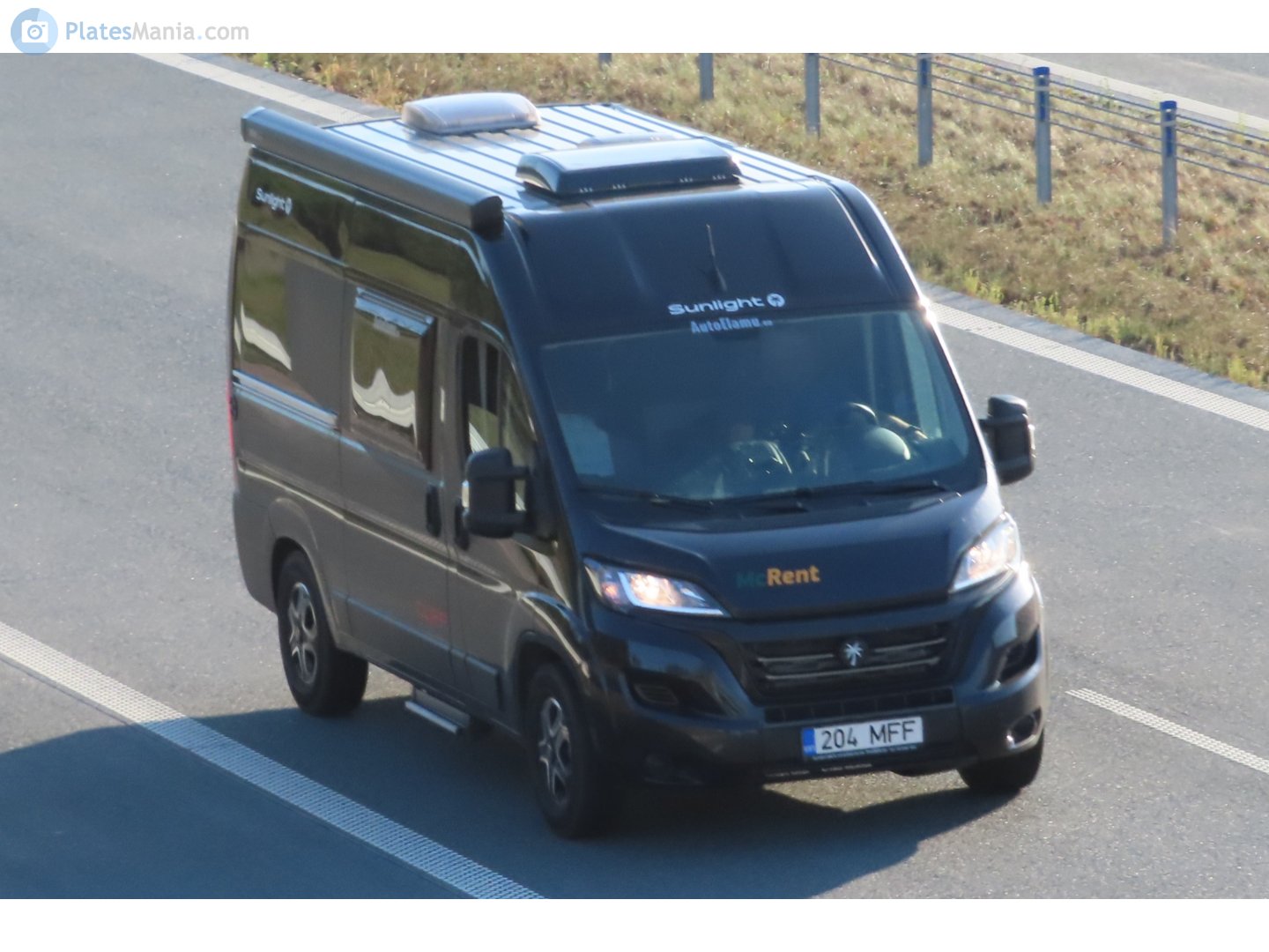 204 MFF, Sunlight Cliff 