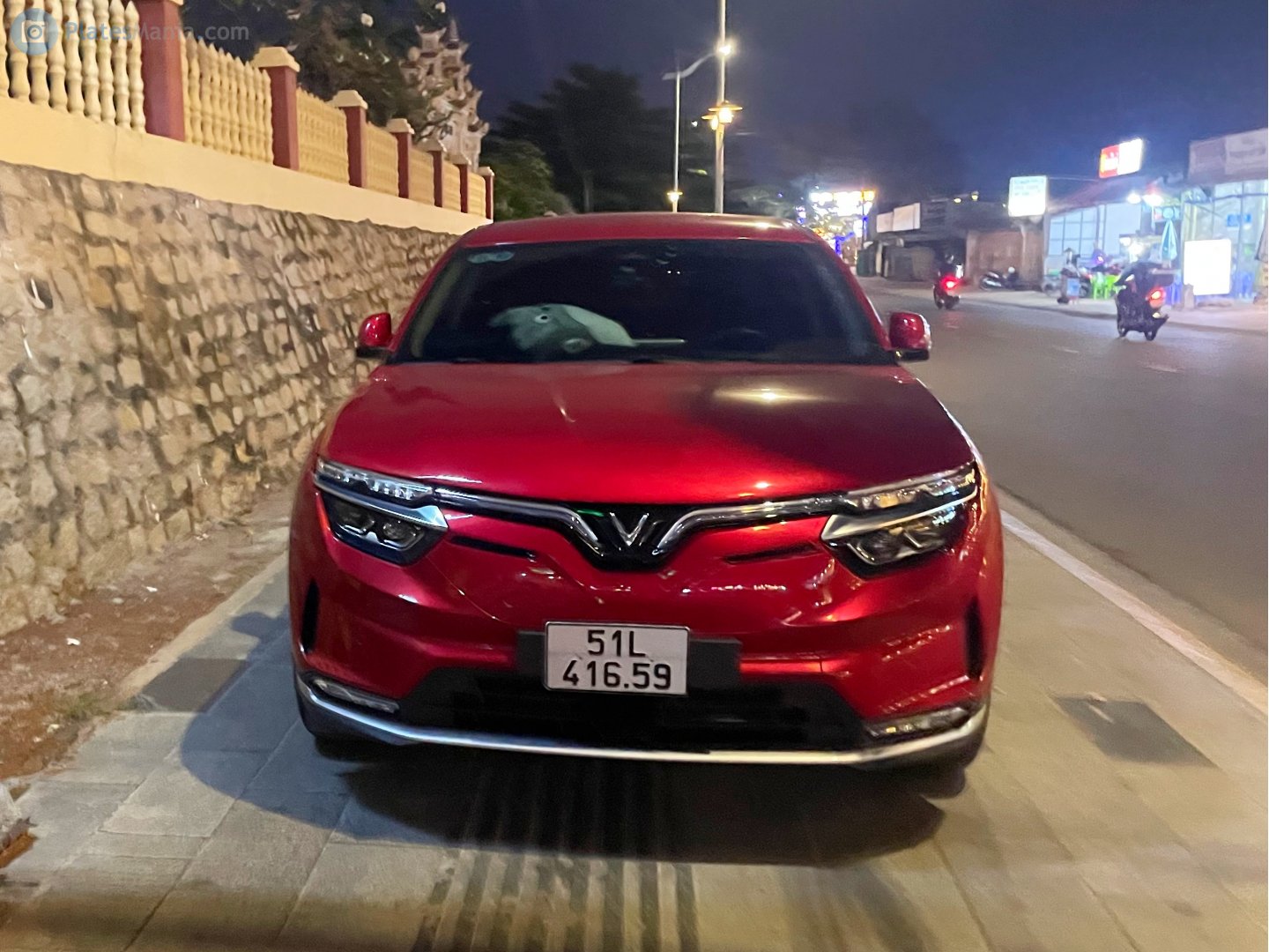 51L-416.59, VinFast VF8 1st gen, 2022–