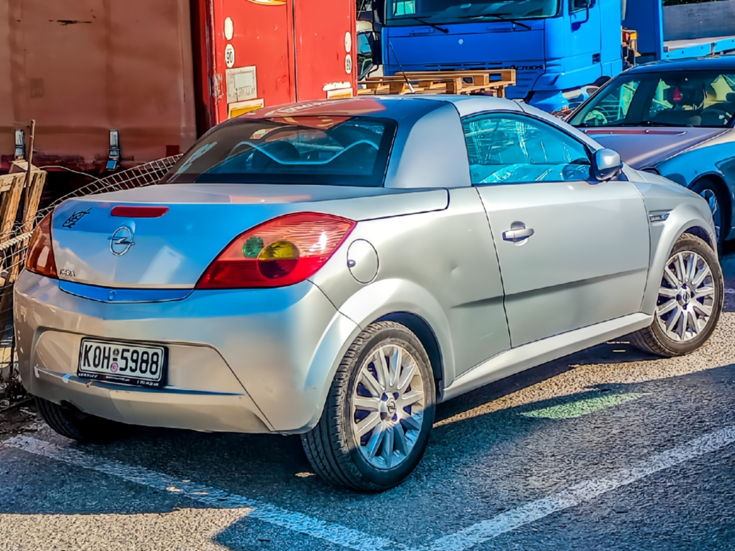 KOH-5988, Opel Tigra 2nd gen TwinTop (B; X04), 2004–2010