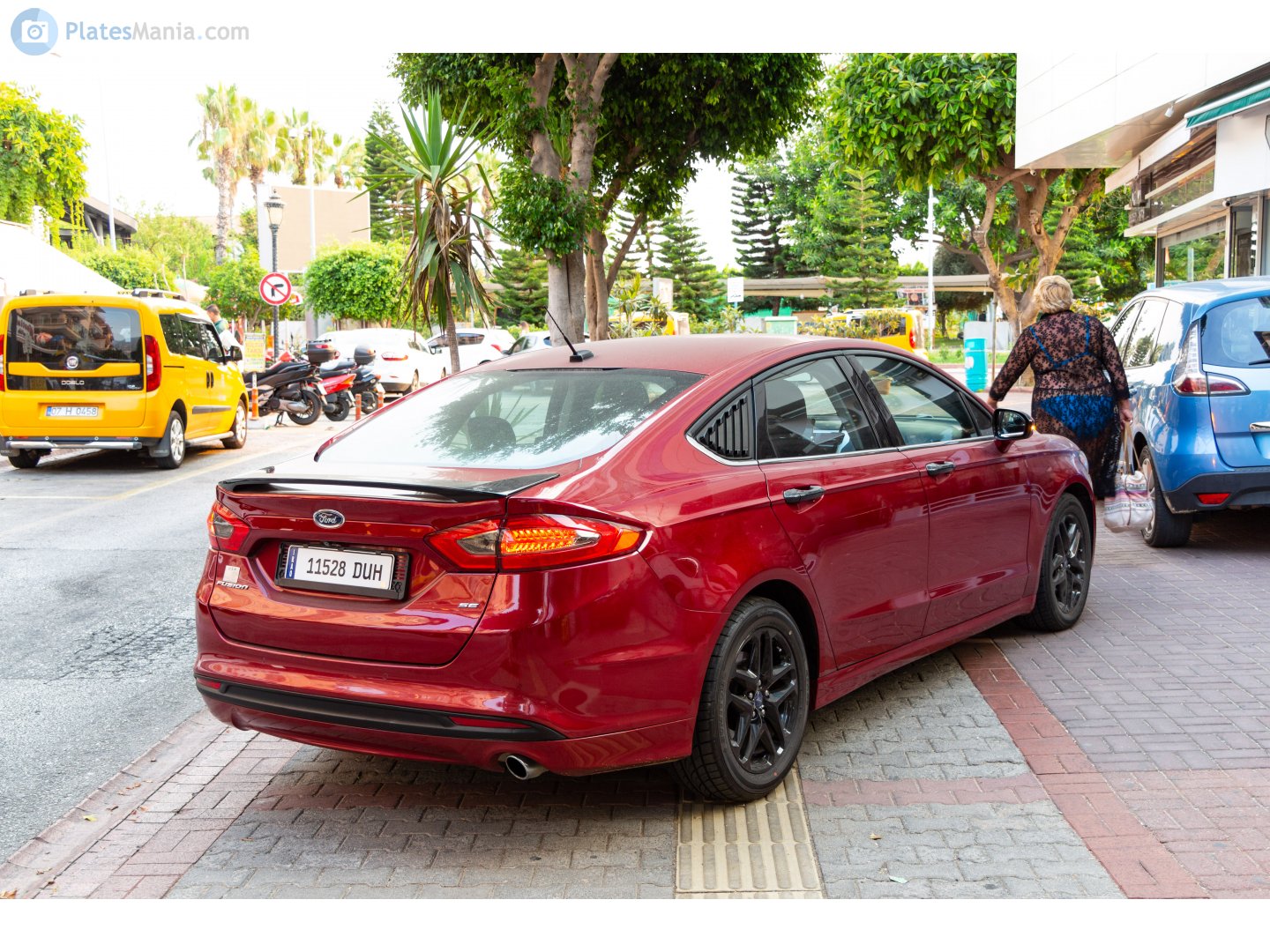 ١١٥٢٨, Ford Fusion 2nd gen (CD391), 2013–2016