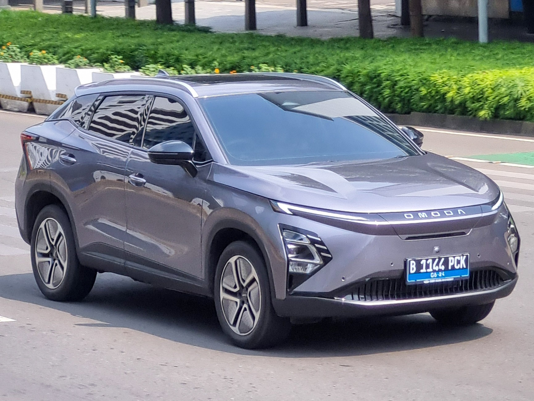 B 1144 PCK, Omoda C5 1st gen EV, 2023–