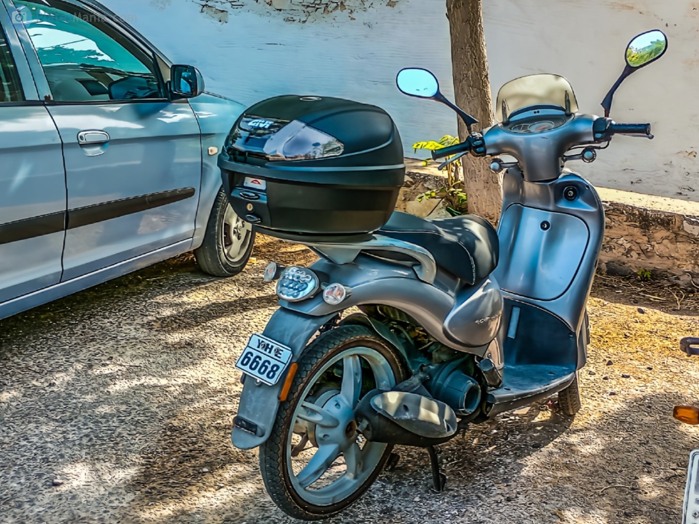 YHE 6668, Aprilia Scarabeo 