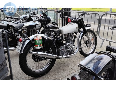 H 4214 BBG, Norton ES2