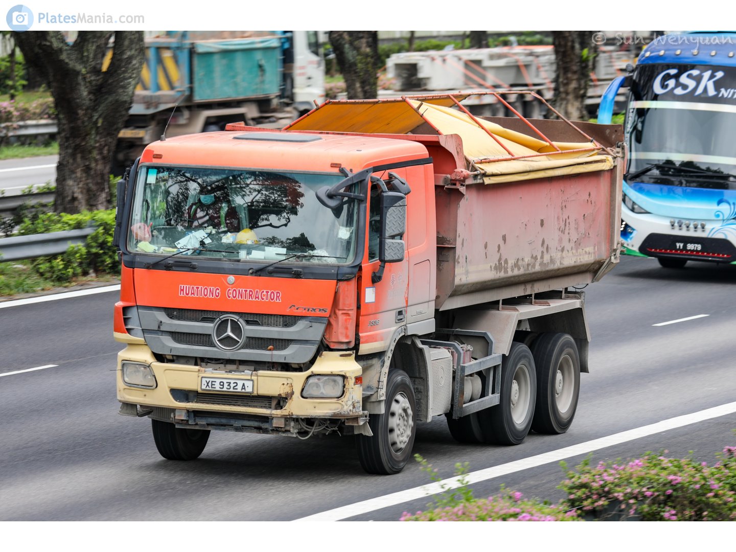 XE 932 A, Mercedes-Benz Actros 2nd gen (MP2/MP3), 2002–2020