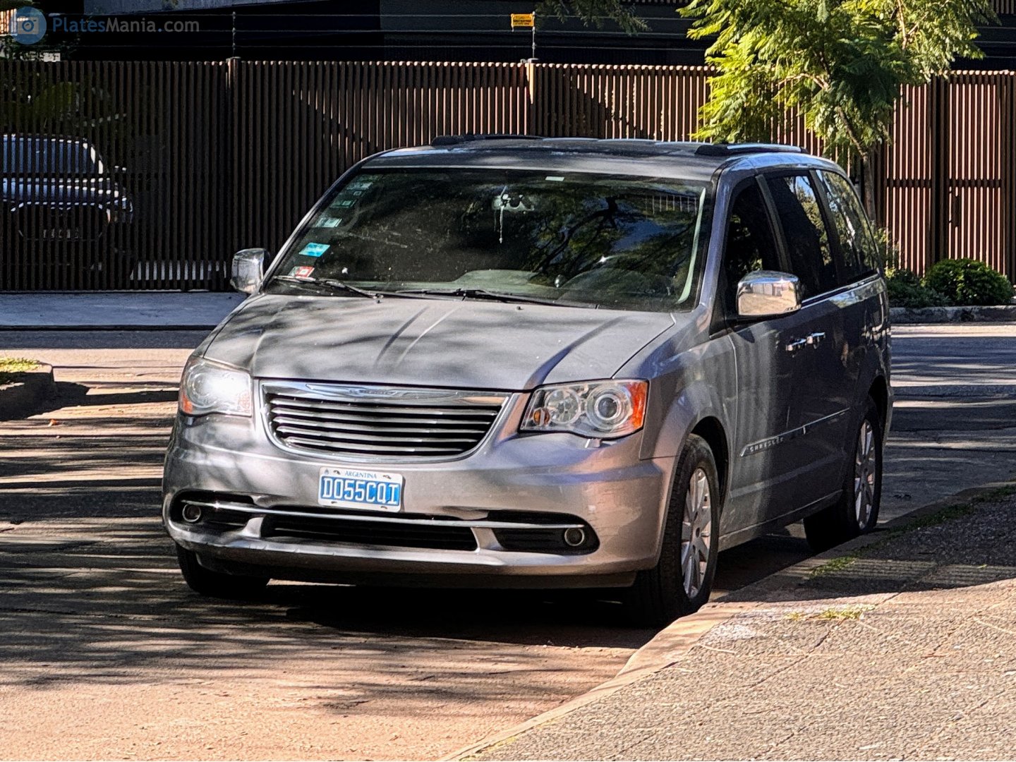 D055CQI, Chrysler Voyager 5th gen Grand (RT), facelift, 2010–2016