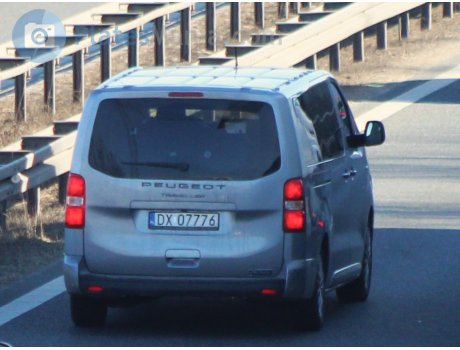 DX 07776, Peugeot Traveller