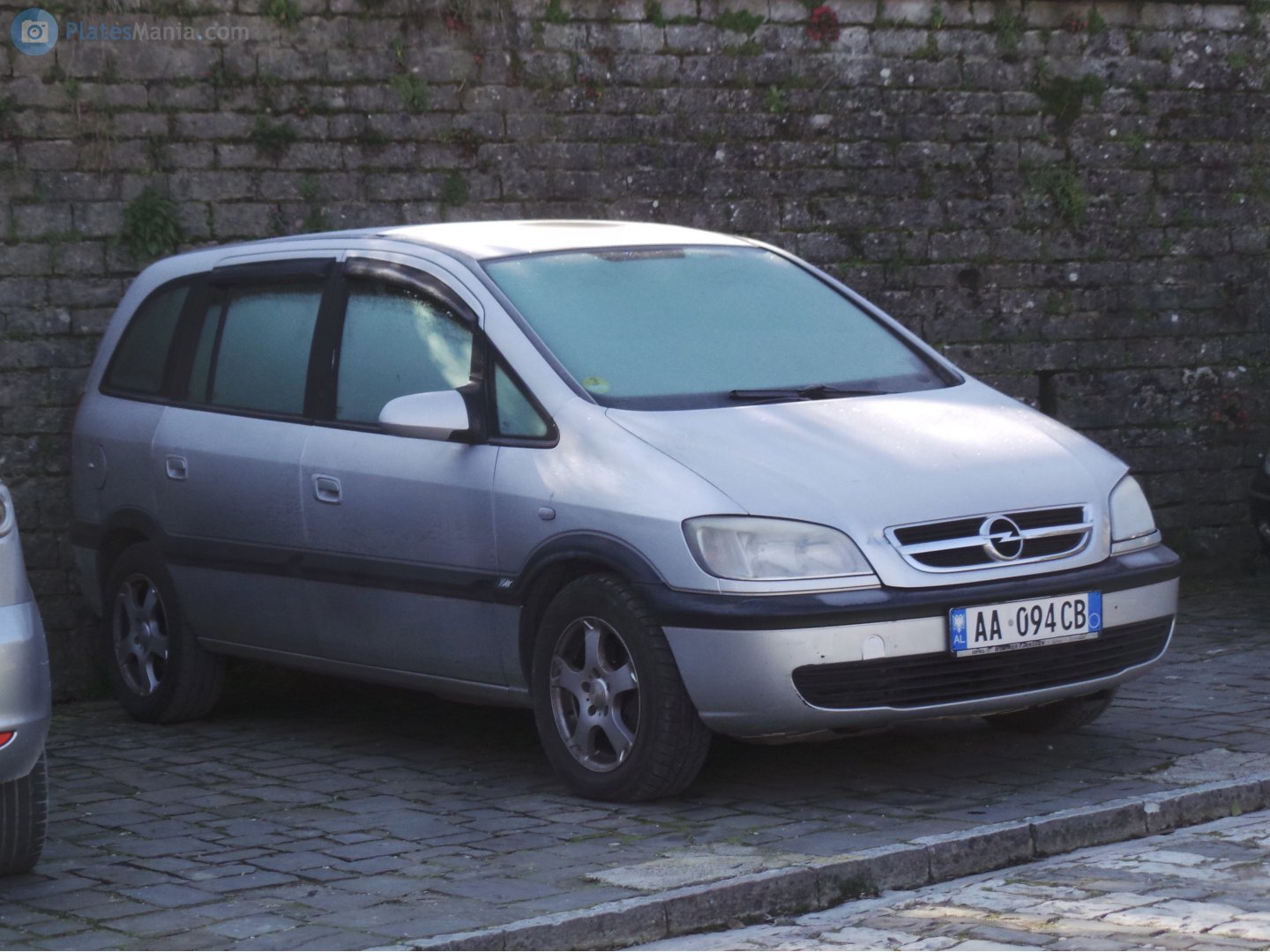AA 094 CB, Opel Zafira 1st gen (A; T98), 1999–2005