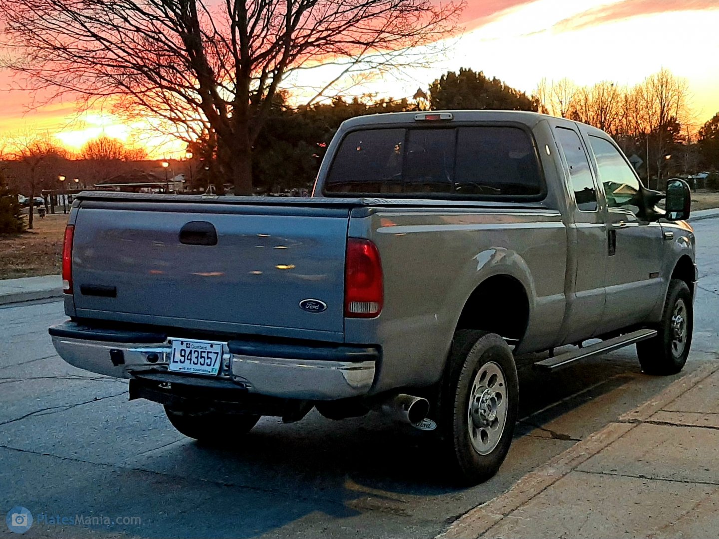 L943557, Ford F-350 10th gen Super Duty (PHN131), 1998–2008
