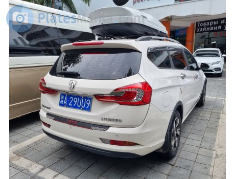 黑B·29UU9, Baojun 310