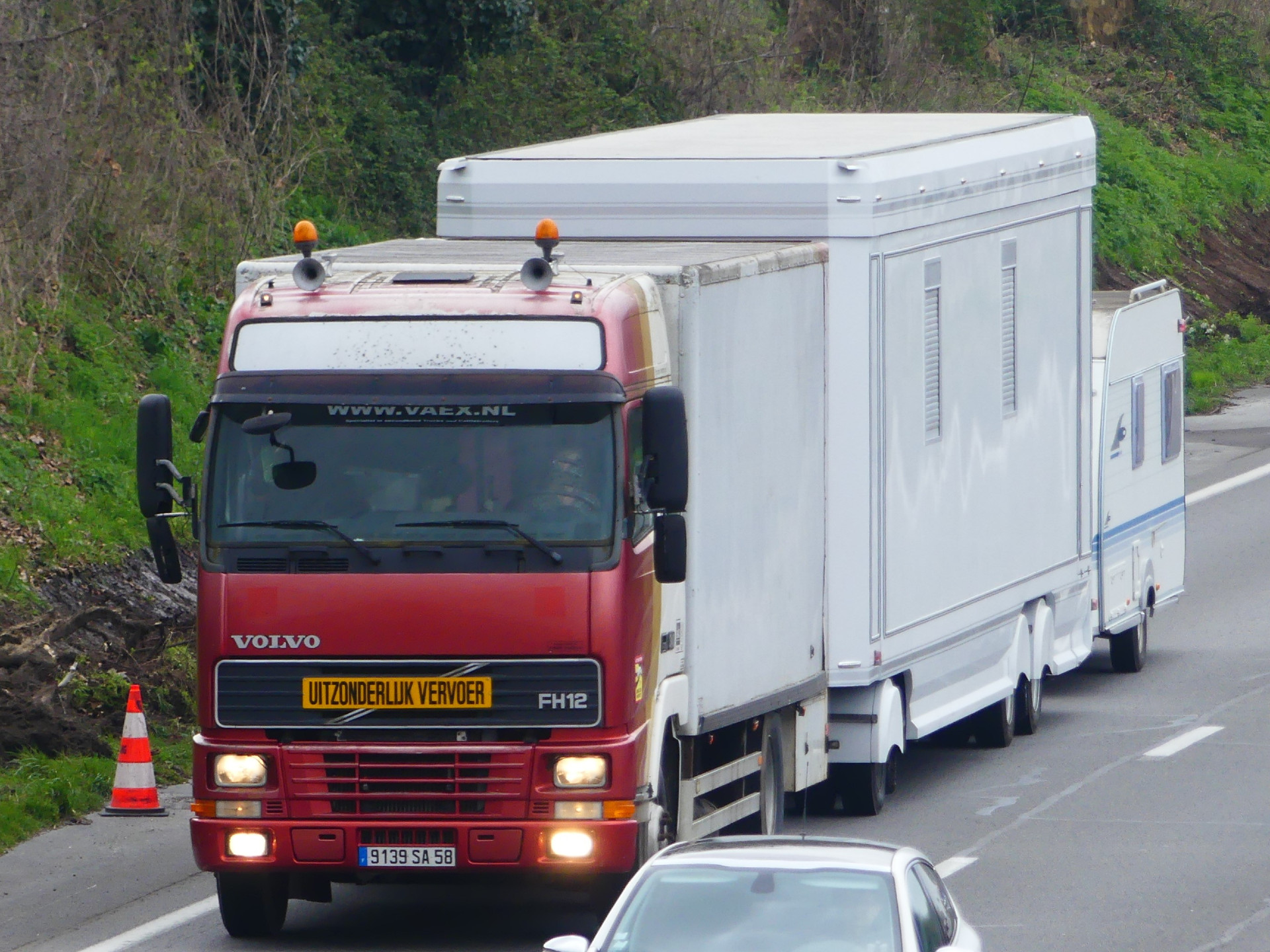 9139 SA 58, Volvo FH 1st gen, 1993–2002