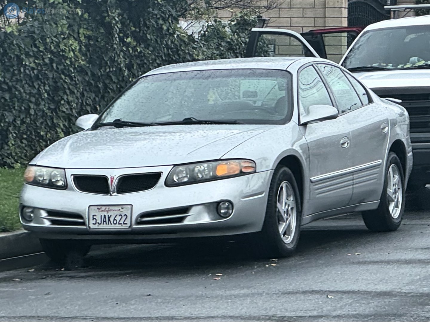 5JAK622, Pontiac Bonneville 10th gen (GMX310), 1999–2005