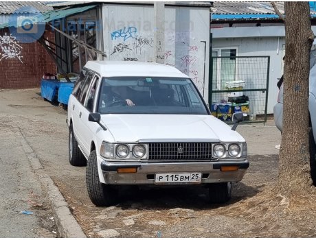 р115вм25, Toyota Crown