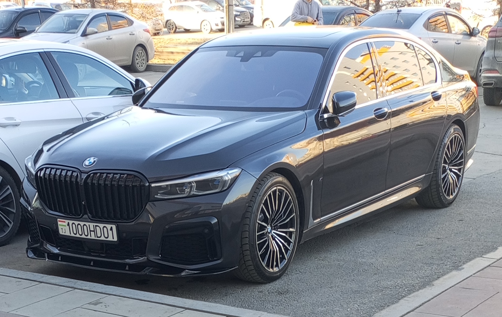 1000HD01, BMW 7 Series 6th gen (G11/G12), facelift, 2019–2022