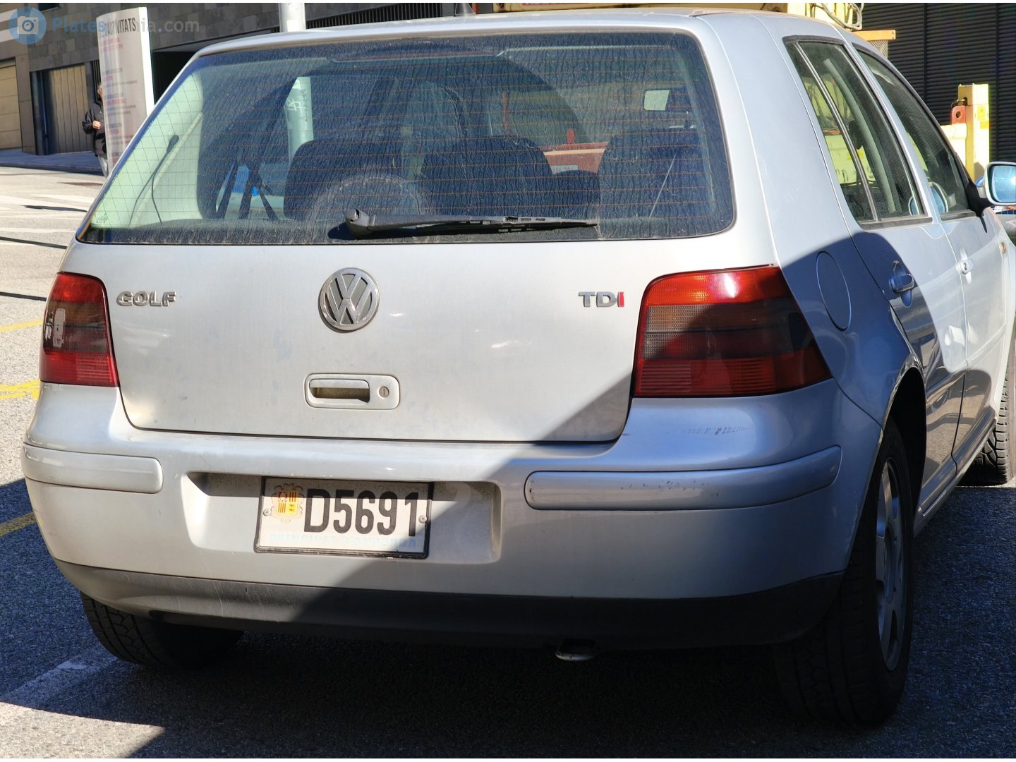 D 5691, Volkswagen Golf 4th gen 5-door Hatch (1J1), 1997–2003 (–2008 for CN-market)
