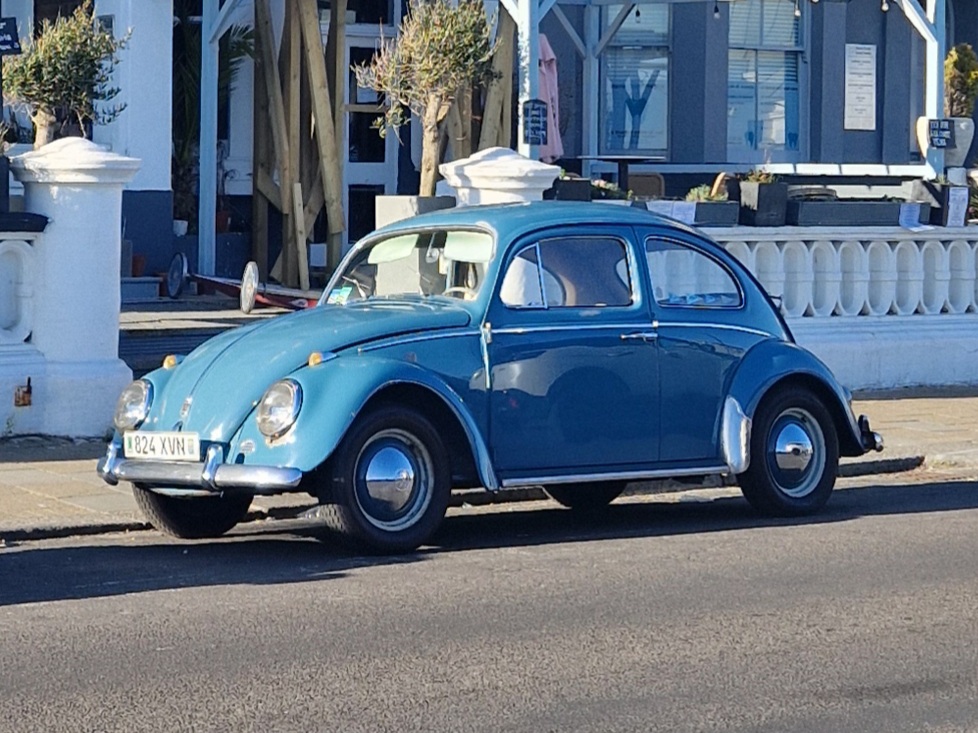 824XVN, Volkswagen Beetle 1st gen Sedan (Type 1), 1938­–2003