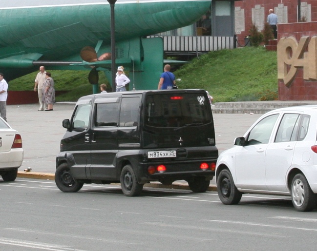 м 834 хк 25, Mitsubishi Town Box 1st gen Wide (U61W–U65W), 1999–2011