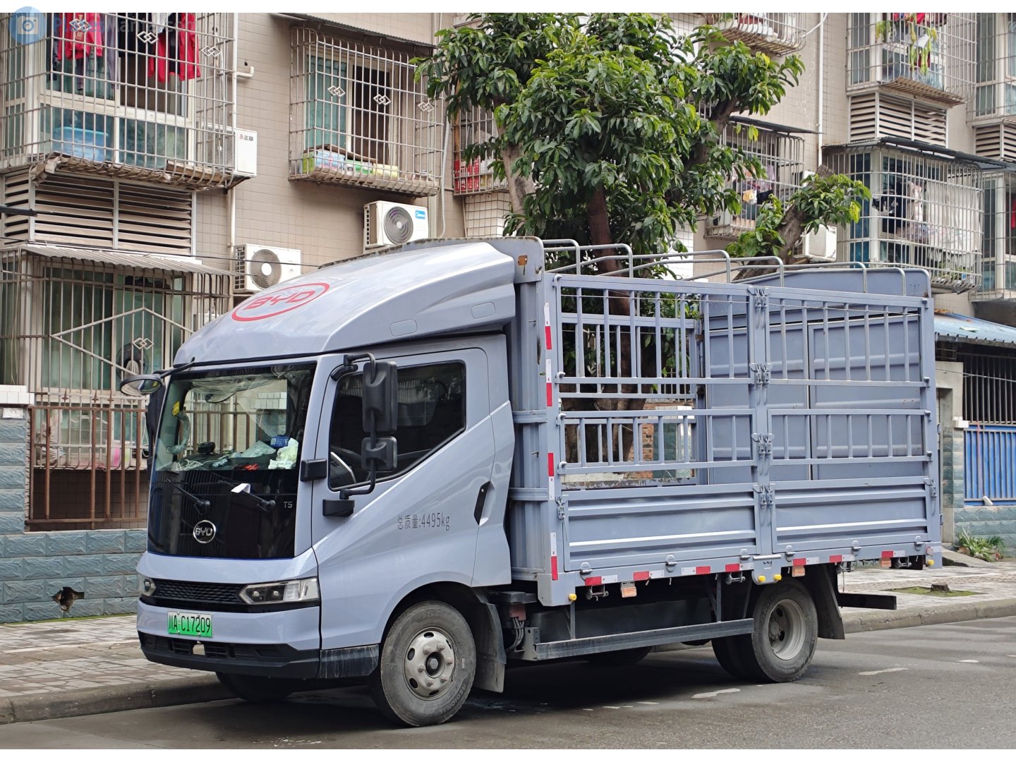 川A·C17209, BYD T Series T5EV