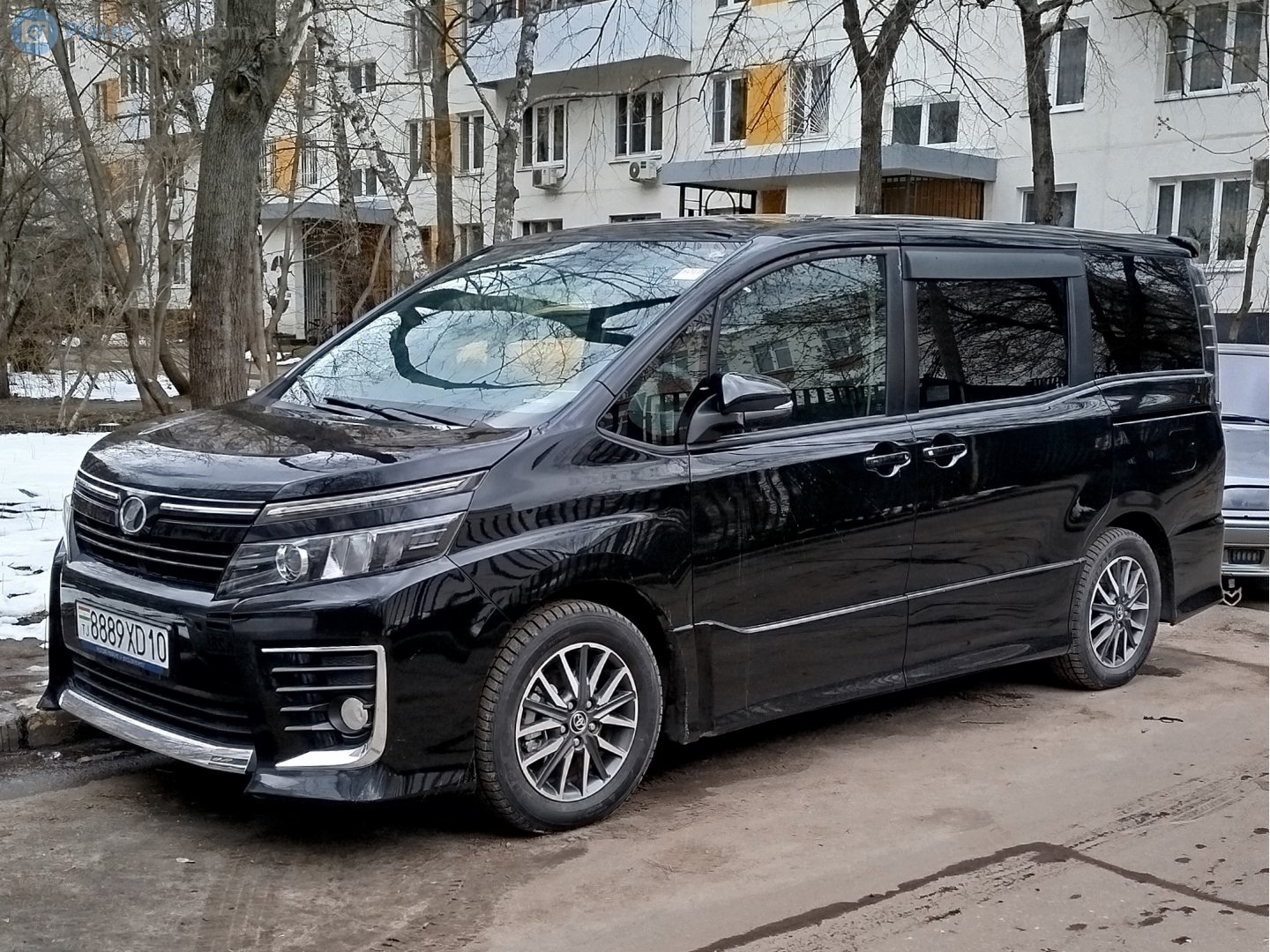 8889XD10, Toyota Voxy 3rd gen (R80), 2014–2021