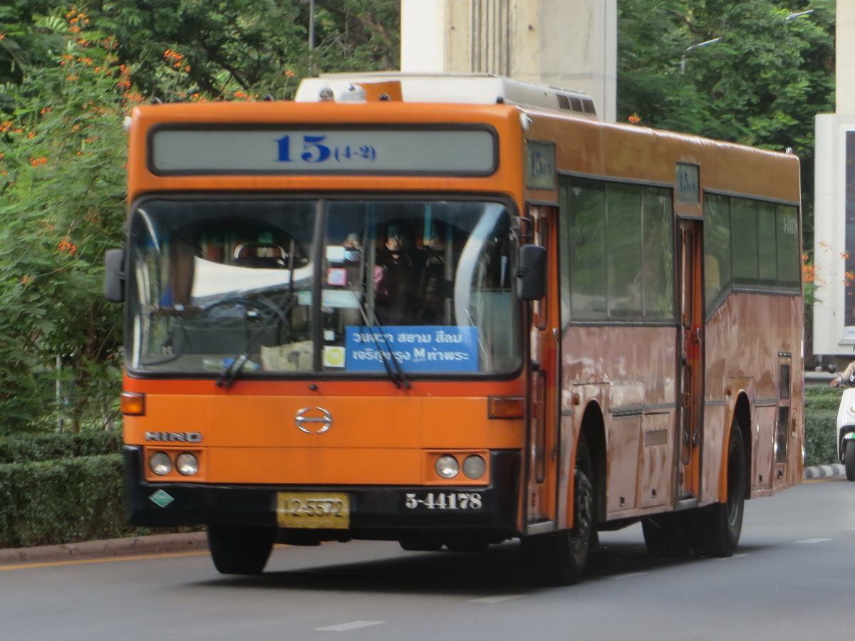 12-5572, Thonburi Bus Body Hino RU1J 