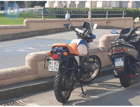 MI 827526, BMW R Series
